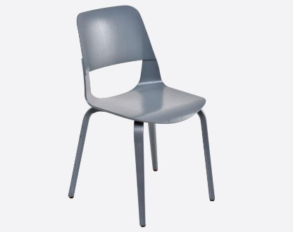 A Plydesign iF Design-díjas FRIGATE széke bemutatja az innovatív 3D-furnér faipari szakértelmet mindenki kényelmét szem előtt tartva.